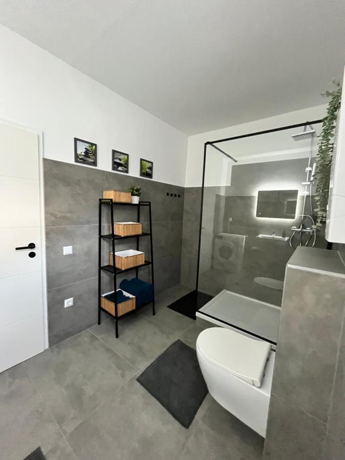 Appartment Florida Naehe Duesseldorf, Messe, Hbf, City, Wifi, Helios Hospital Крефельд Экстерьер фото